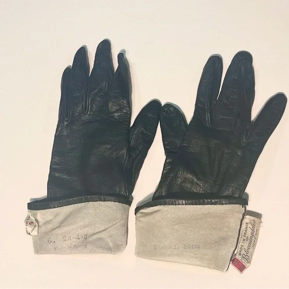 100% Silk Lined - Black Leather Gloves - Picture 5 of 5